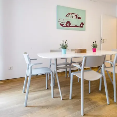 Homefy Oldtown - 6 People - 2 Bath - Balcony - Location Apartment