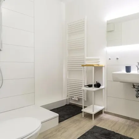 Homefy Oldtown - 6 People - 2 Bath - Balcony - Location Apartamento Düsseldorf