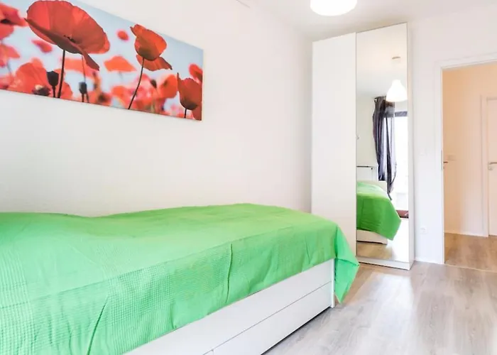 Appartement Homefy Oldtown - 6 People - 2 Bath - Balcony - Location Düsseldorf